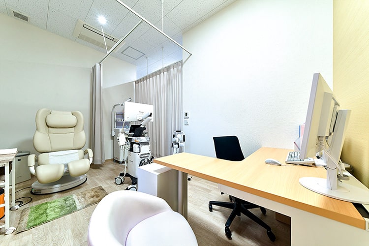 診察室2